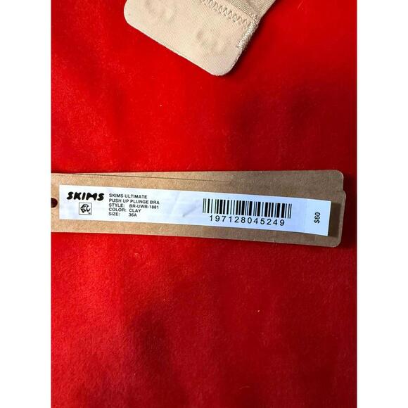 Skims Ultimate Push Up Plunge Bra Color Clay Size 36A - Picture 3 of 3